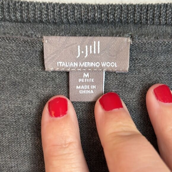 J. Jill Women 100% Merino Wool V-Neck 3/4 sleeve knit sweater gray soft Size PM! - Picture 5 of 8